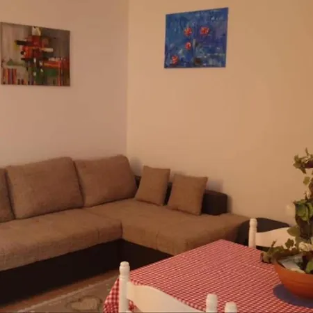 Gogi - One Bedroom A1 Διαμέρισμα Τρογκίρ