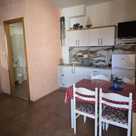 Lejlighed Gogi - One Bedroom A1 *
