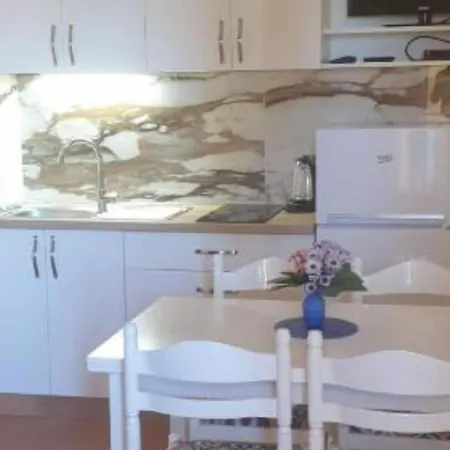 Gogi - One Bedroom A1 *