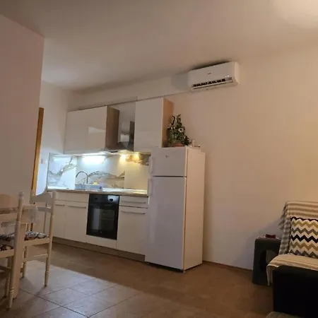 Gogi - One Bedroom A1 *
